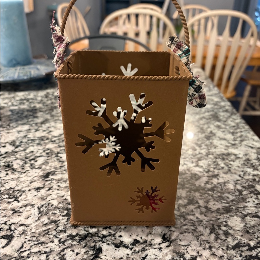 Brown Snowflake Lantern
